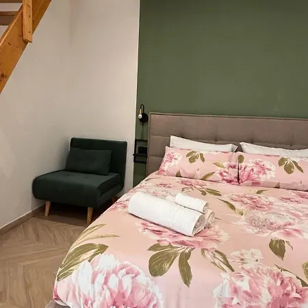 Apartment La Casa All'angolo *
